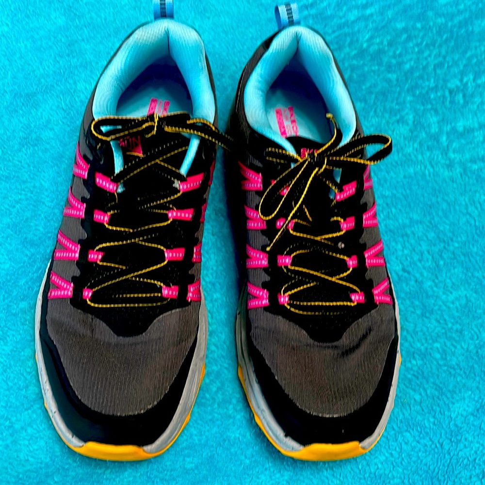 Skeechers Running Shoes.